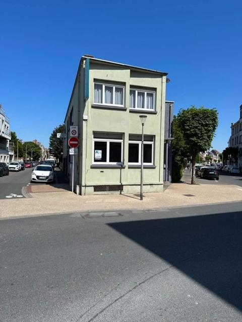 Hote De La Plage Dunkirk Exteriör bild